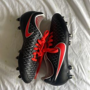 Nike Magista Cleats - Women’s Size 7 - Black & Orange